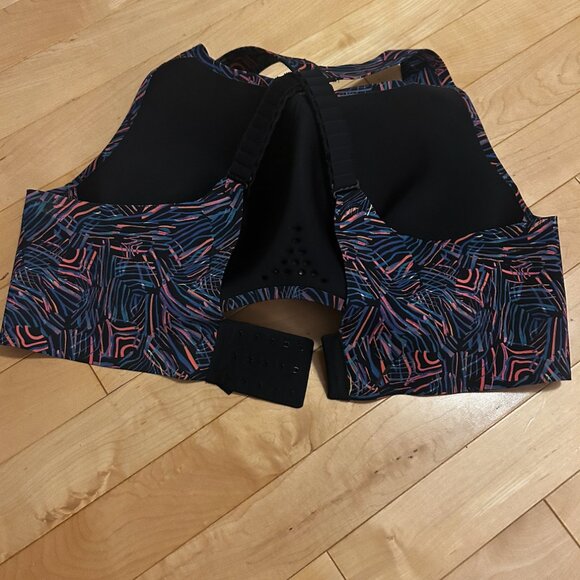 Knix Catalyst Sports Bra (Back Closure) Size 8 - Picture 2 of 8
